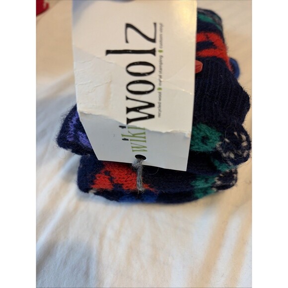 WIKI WOOlZ Homemade Mitten Made Of  Wool Made In Wisconsin New Woman Sm/Med - Picture 4 of 4